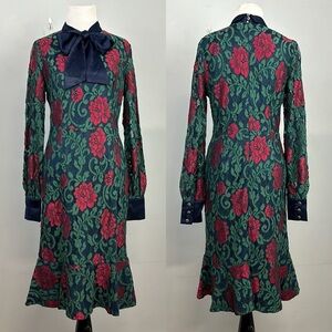 NWT The Moon Collection Green Lace Floral Neck Bow Dress Sz M